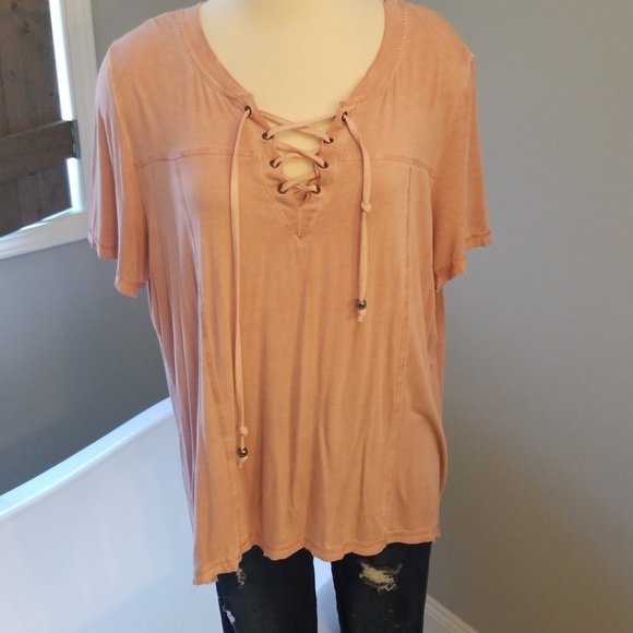 POL tee - Picture 1 of 8